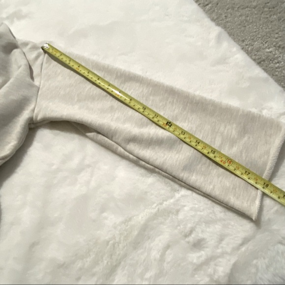 ⭐️2xHP⭐️ Umgee Heathered Grey Size Medium Fleece Top - Picture 8 of 10